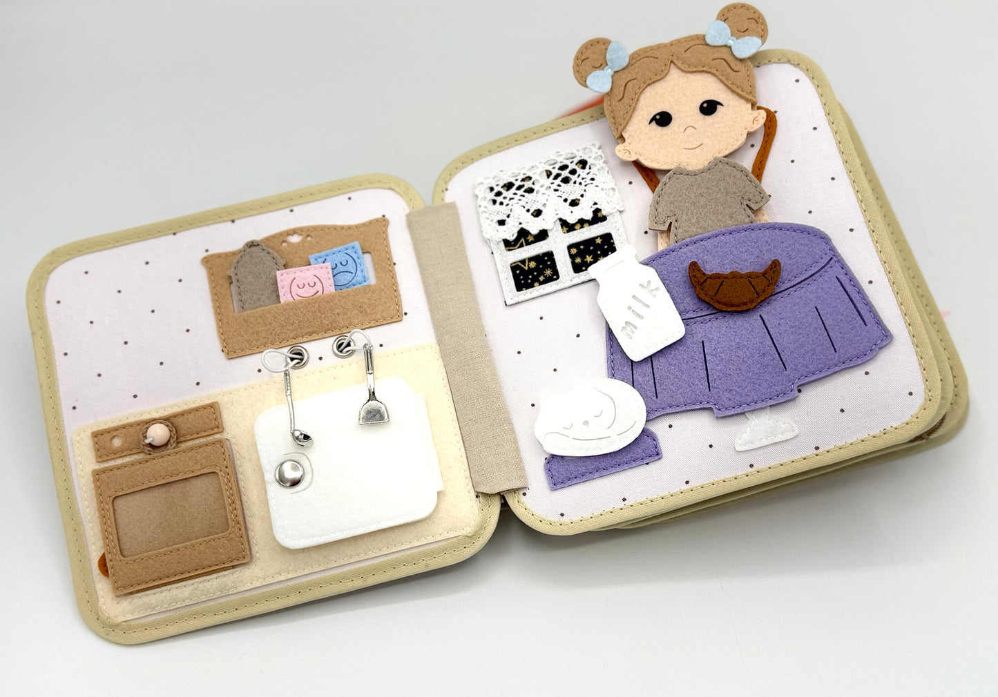 Quiet Book „Puppenhaus“