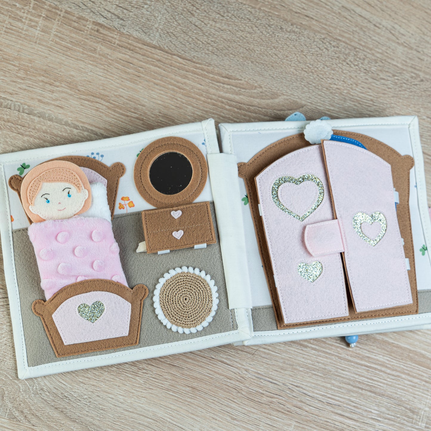 Quiet Book „Puppenhaus“