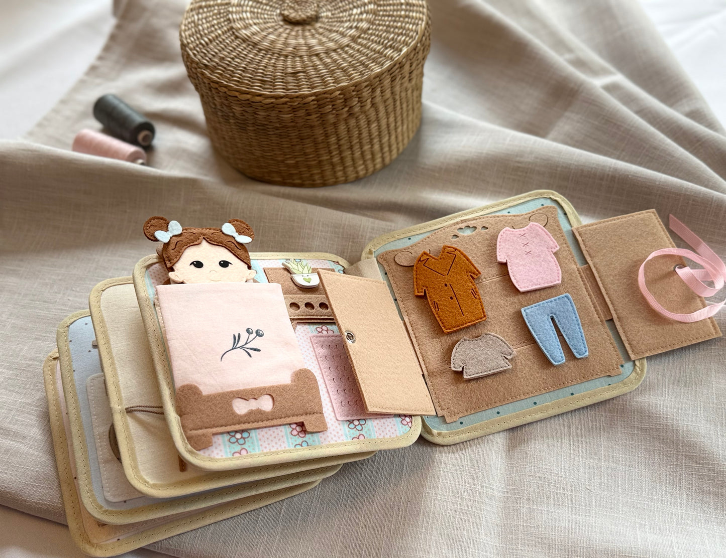 Quiet Book „Puppenhaus“