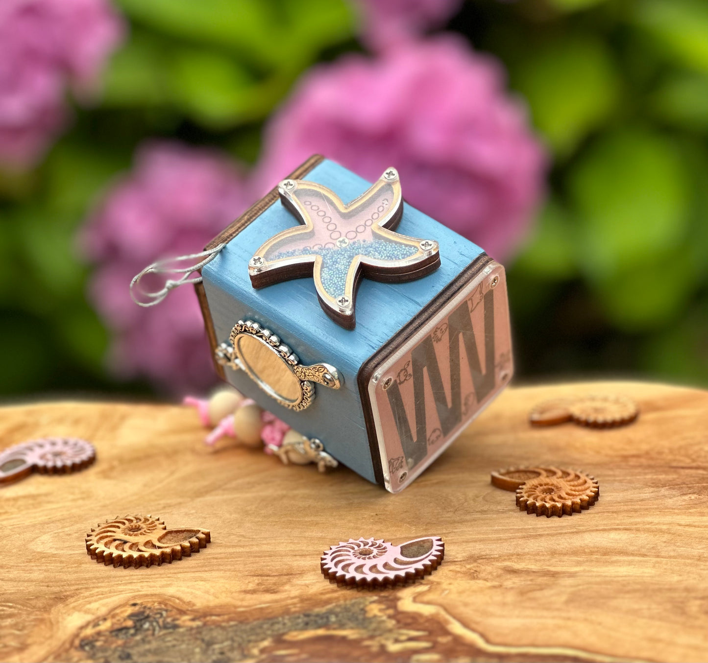 Busy Cube „Mermaid“