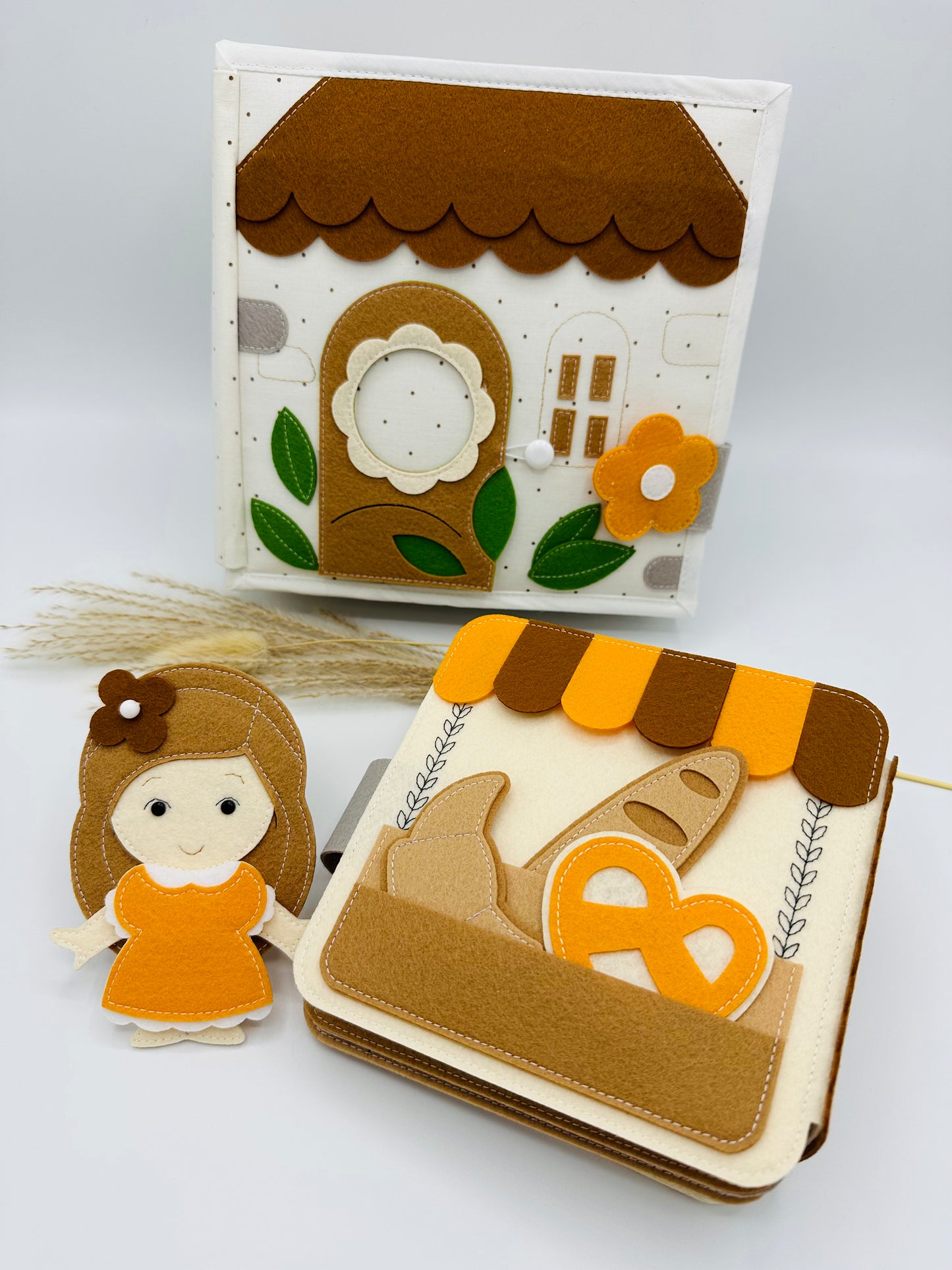 Quiet Book „Lottas Mini-Haus“