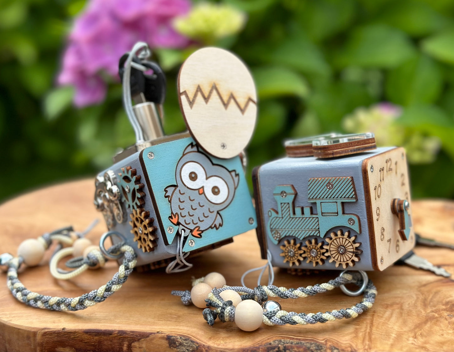Birdie Busy Cube