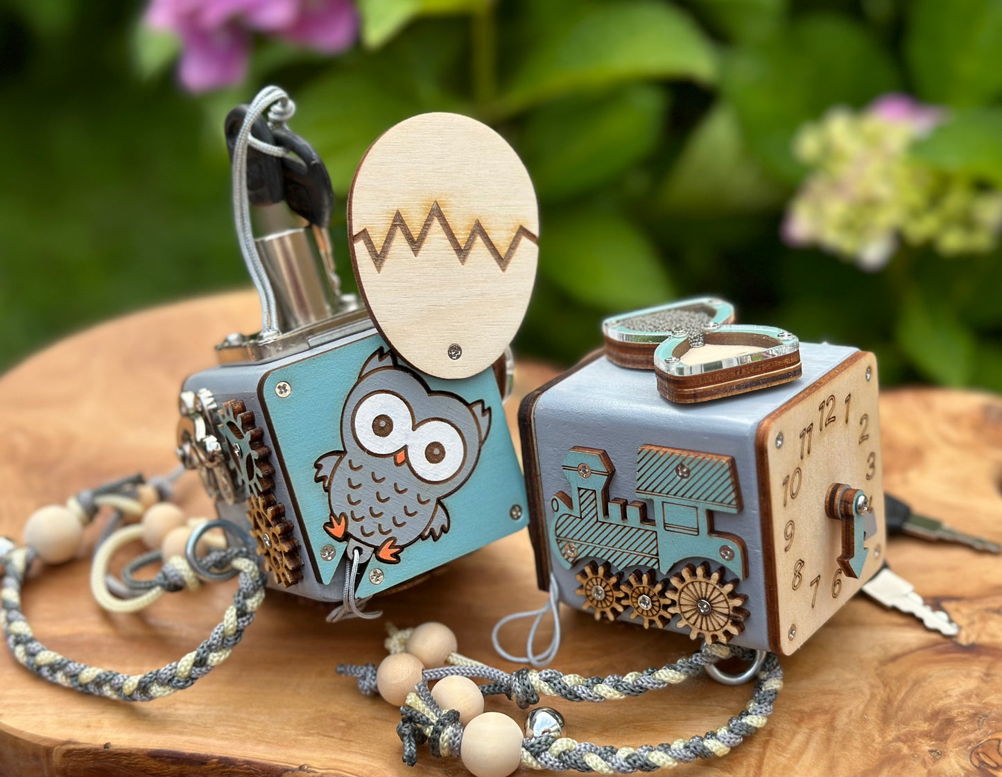 Birdie Busy Cube