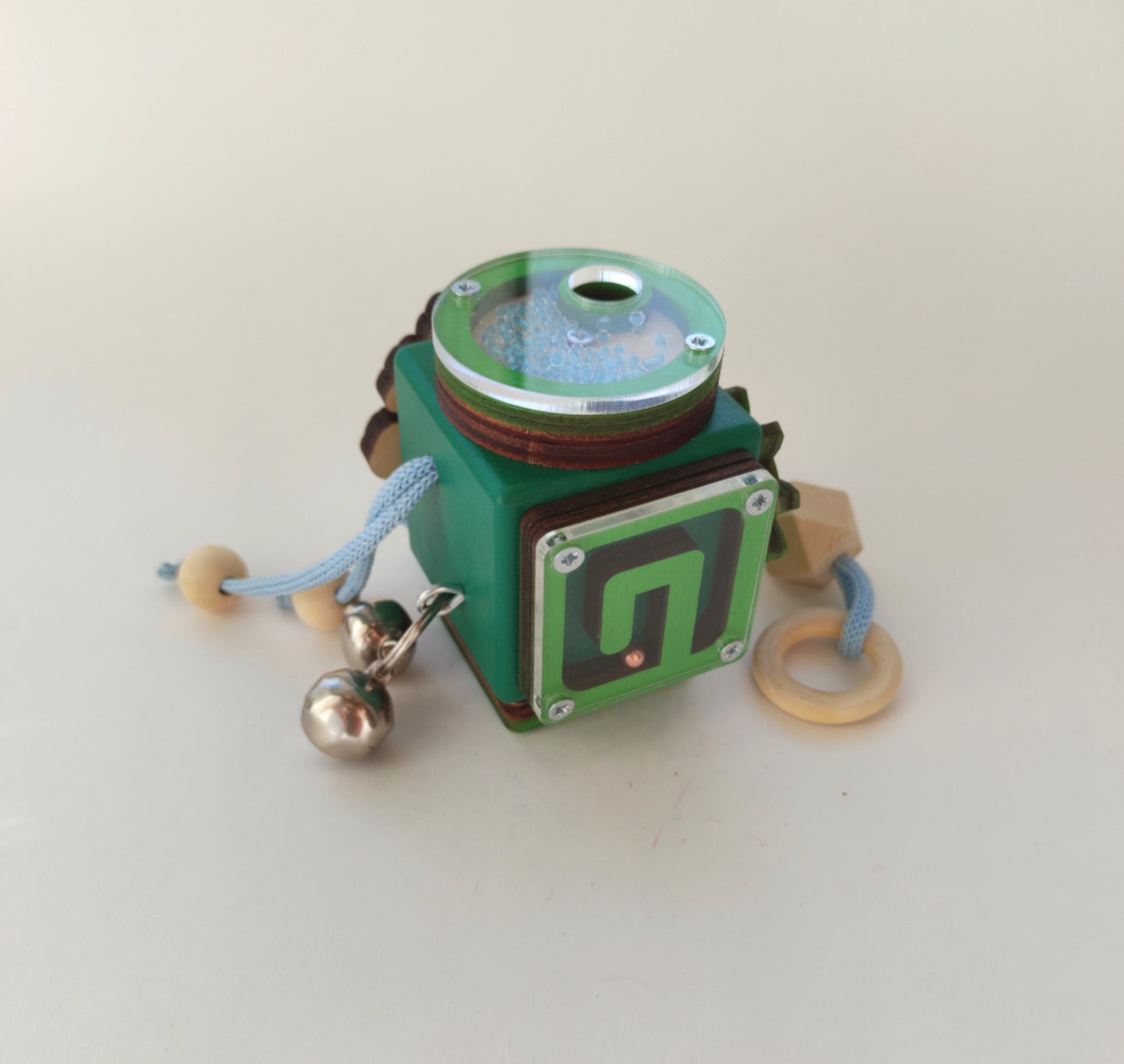 Busy Cube „Doggie“