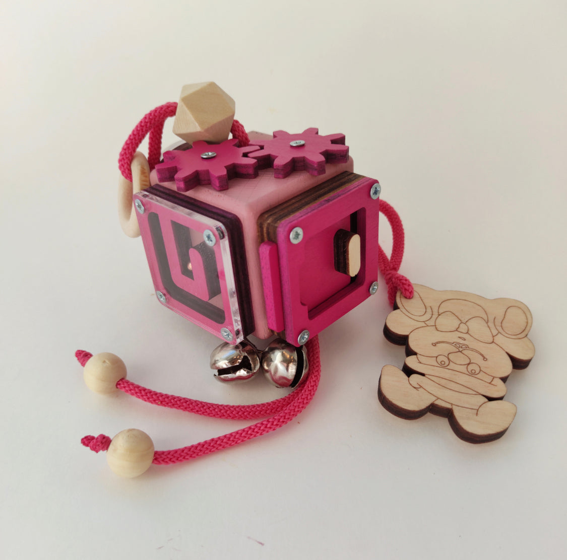 Busy Cube "Bunny"