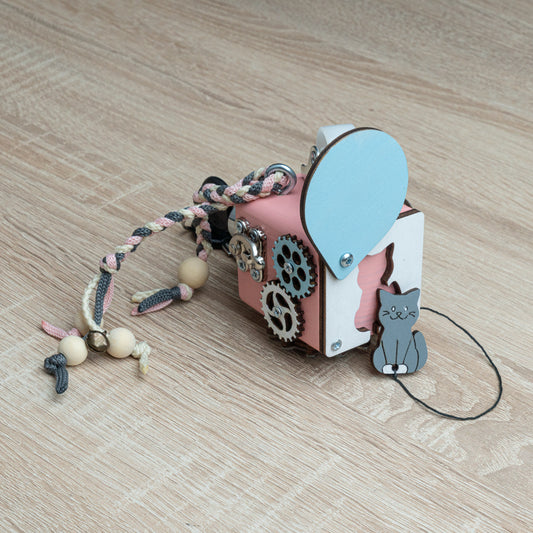 Busy Cube „Cat“
