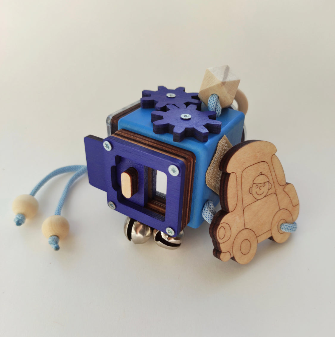 Busy Cube „Car“