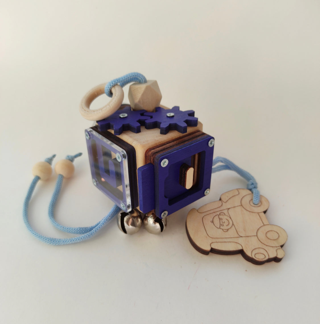 Busy Cube „Car“
