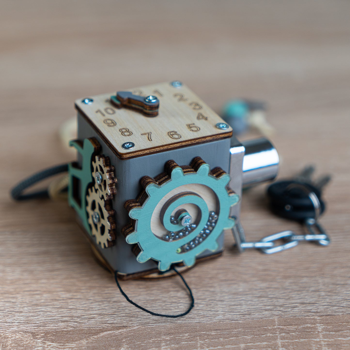 Busy Cube „Timeless“