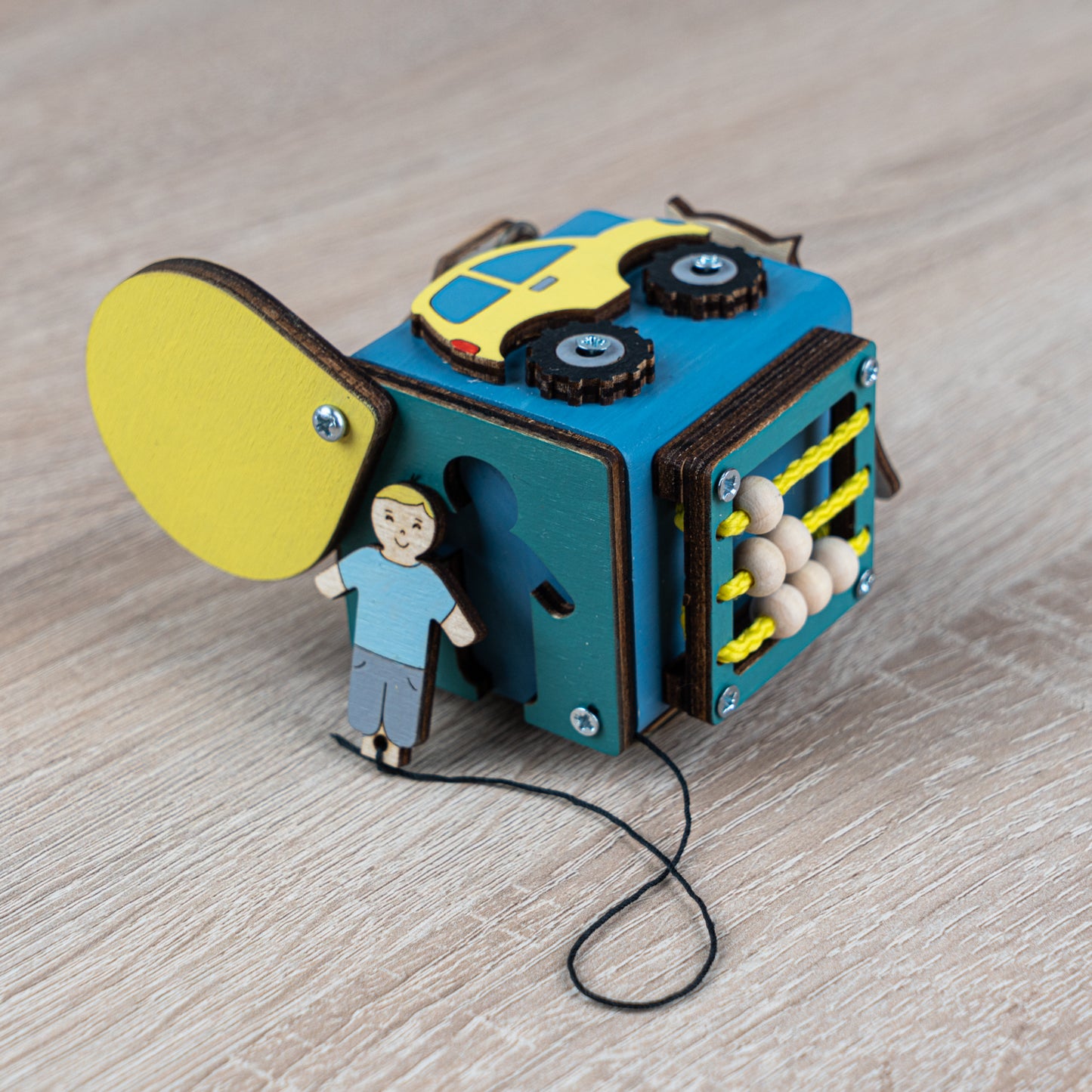 Busy Cube „Boy“