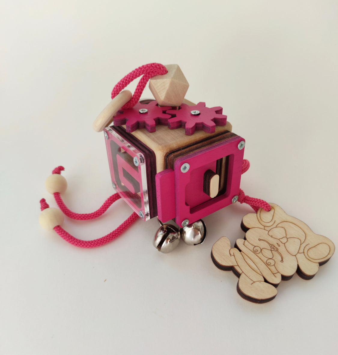 Busy Cube "Bunny"