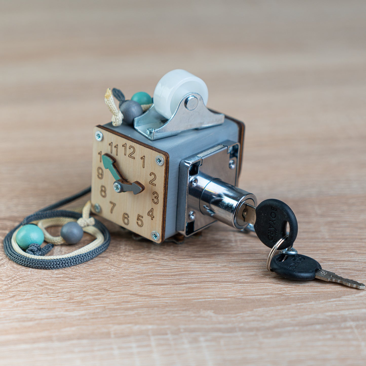 Busy Cube „Timeless“