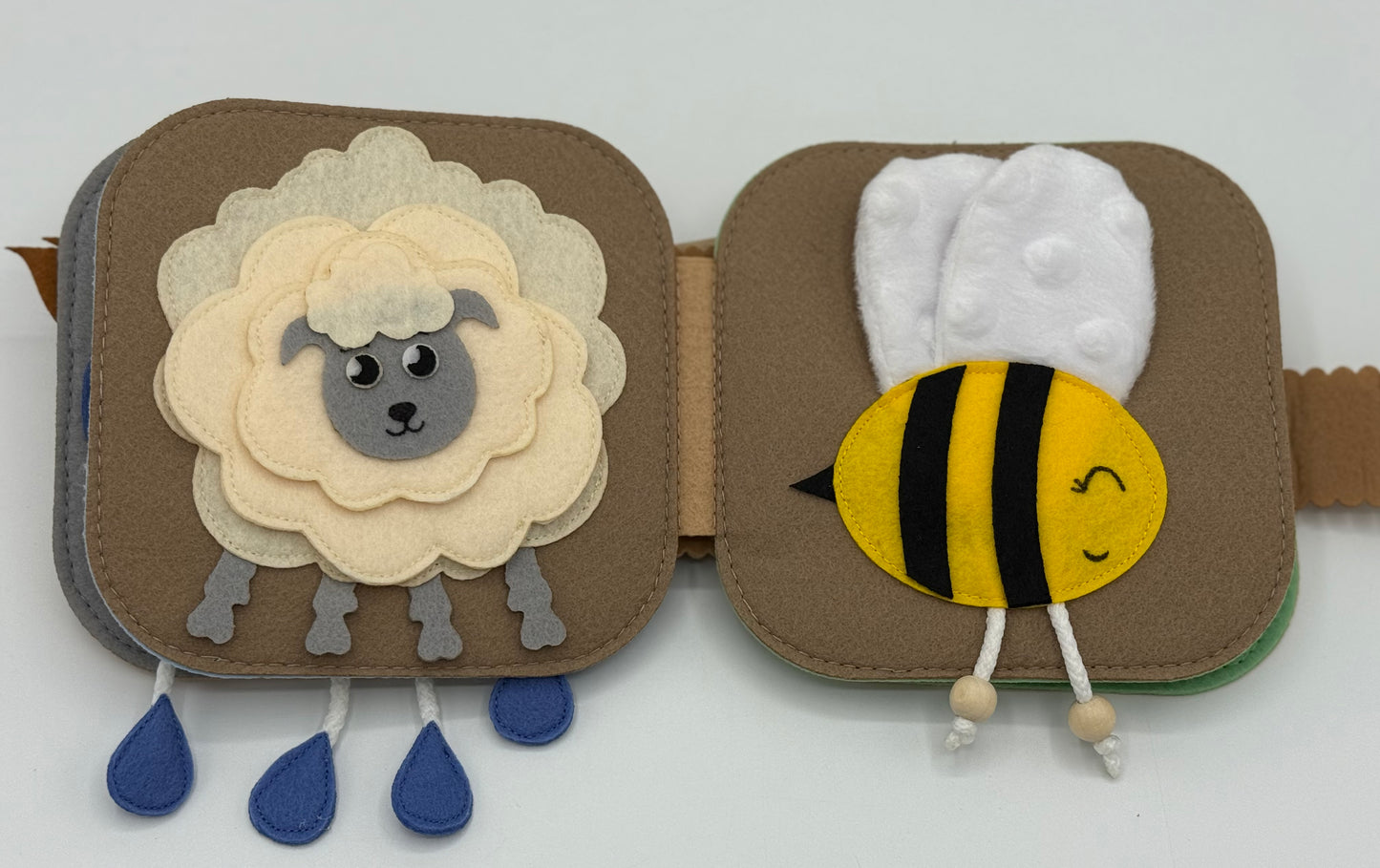 Quiet Book „Rehlein“